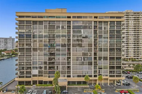 2017 S Ocean Drive Hallandale Beach FL 33009