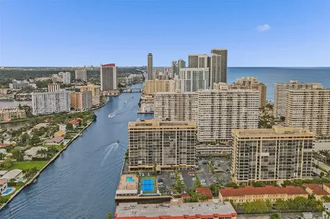 2017 S Ocean Drive Hallandale Beach FL 33009