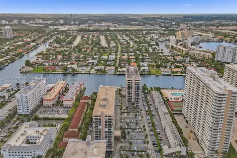 2017 S Ocean Drive Hallandale Beach FL 33009