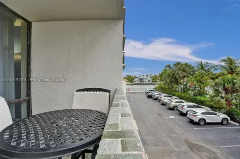 2017 S Ocean Drive Hallandale Beach FL 33009