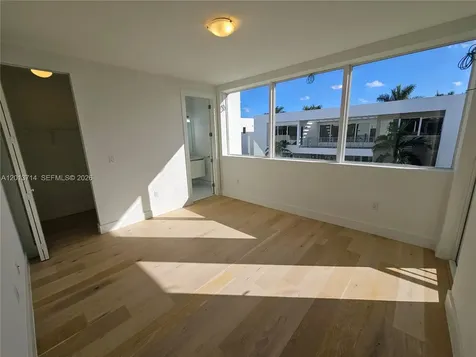 10289 NW 75th Terrace Doral FL 33178