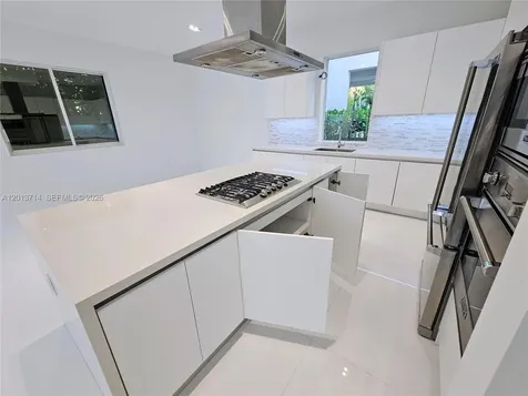 10289 NW 75th Terrace Doral FL 33178
