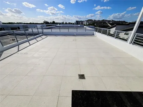 10289 NW 75th Terrace Doral FL 33178