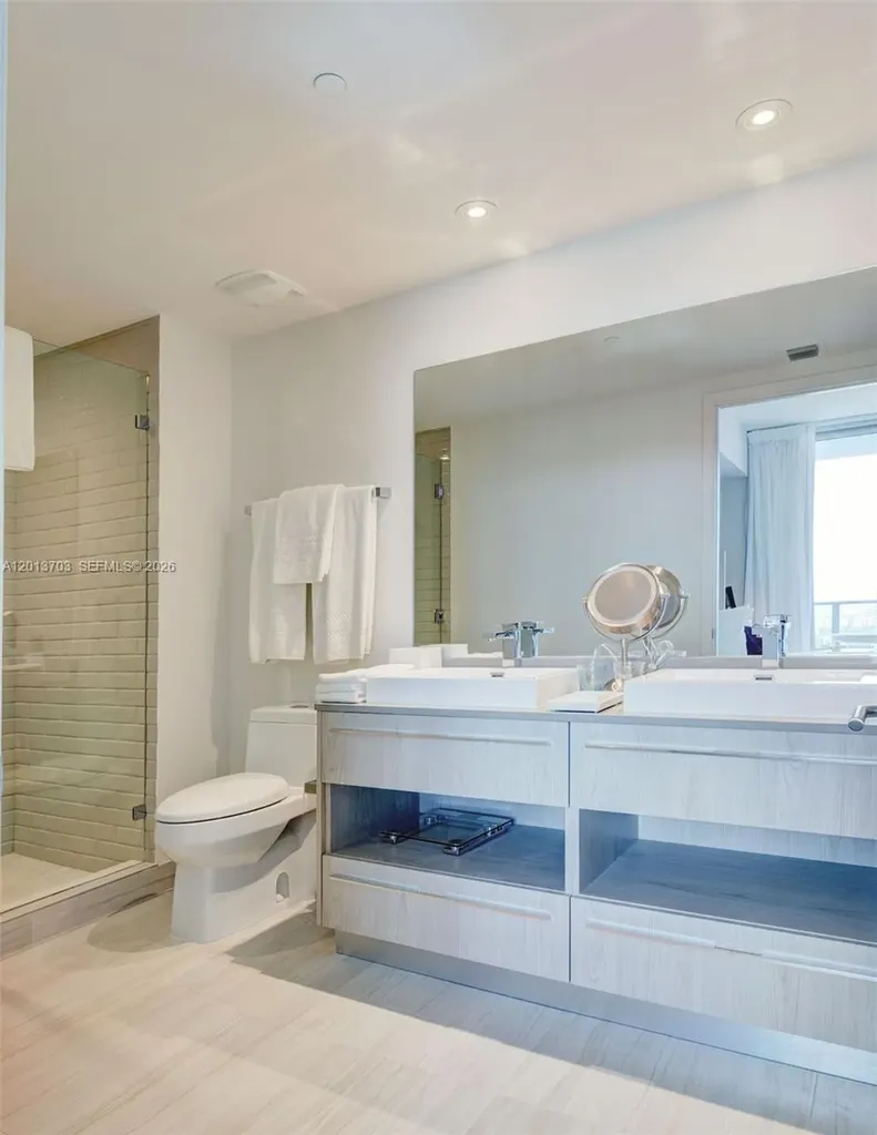 4010 S Ocean Drive Hollywood FL 33019