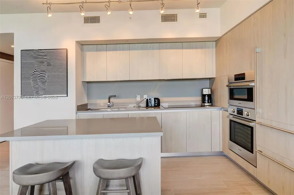 4010 S Ocean Drive Hollywood FL 33019