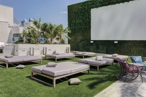 4010 S Ocean Drive Hollywood FL 33019