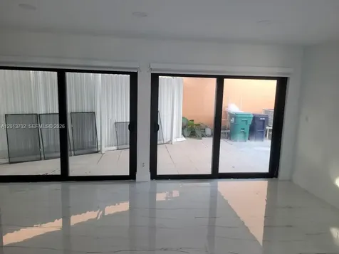 12686 NW 11th Street Miami FL 33182