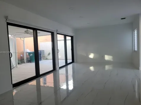 12686 NW 11th Street Miami FL 33182