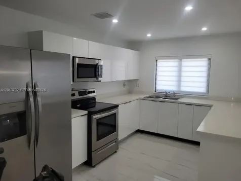 12686 NW 11th Street Miami FL 33182