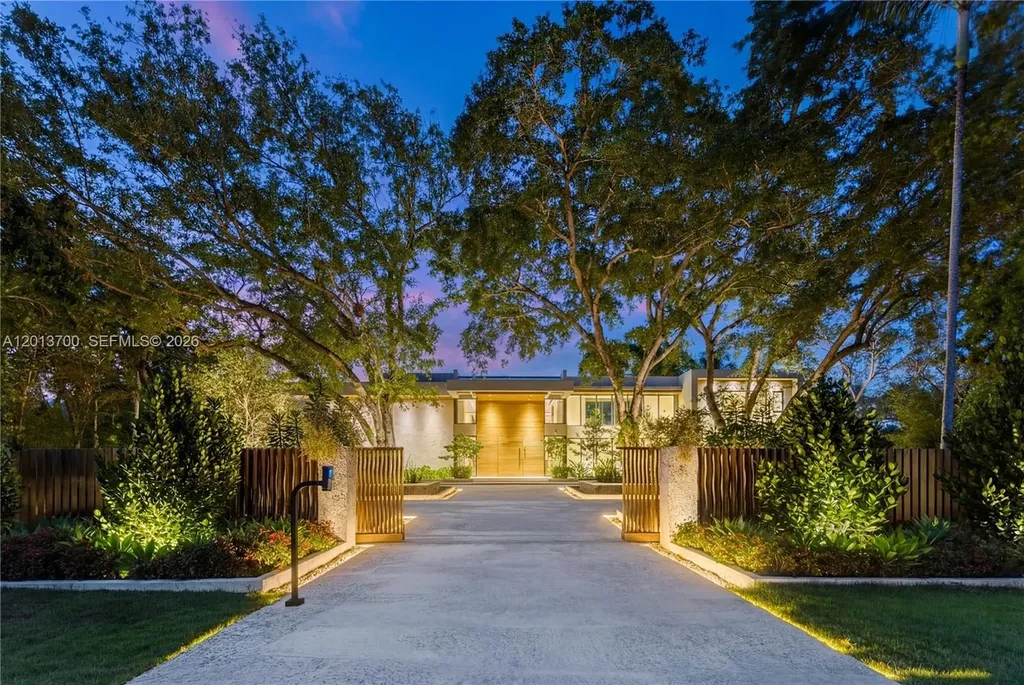 6701 SW 101st Street Pinecrest FL 33156