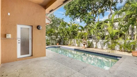 1940 S Blue Water Terrace S Lauderdale By The Sea FL 33062