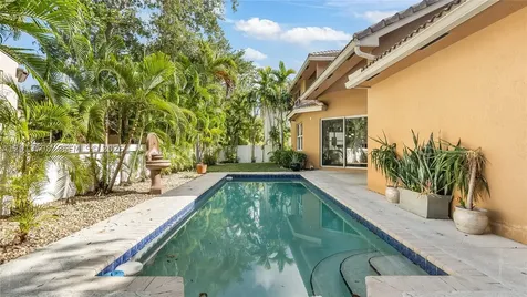1940 S Blue Water Terrace S Lauderdale By The Sea FL 33062