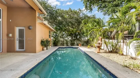1940 S Blue Water Terrace S Lauderdale By The Sea FL 33062