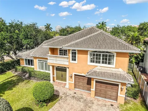1940 S Blue Water Terrace S Lauderdale By The Sea FL 33062