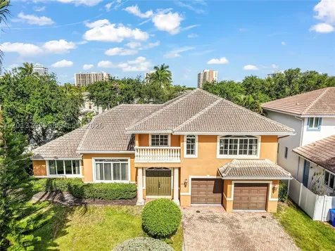 1940 S Blue Water Terrace S Lauderdale By The Sea FL 33062