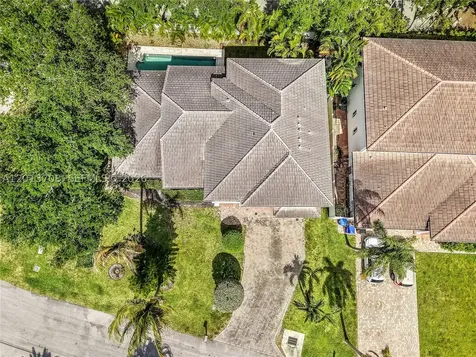 1940 S Blue Water Terrace S Lauderdale By The Sea FL 33062