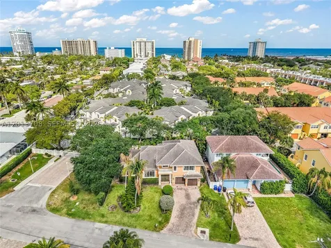 1940 S Blue Water Terrace S Lauderdale By The Sea FL 33062