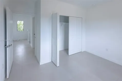 2969 NW 59 Street Miami FL 33142