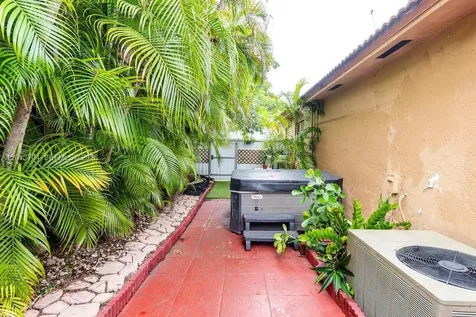 7411 W 33rd Avenue Hialeah FL 33018