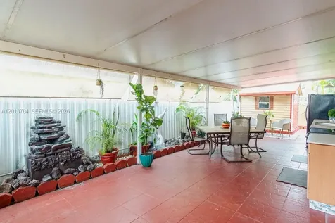 7411 W 33rd Avenue Hialeah FL 33018