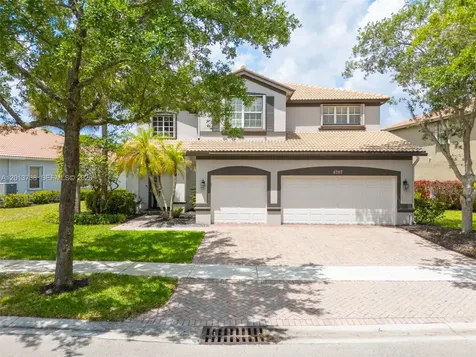 4207 W Whitewater Avenue Weston FL 33332