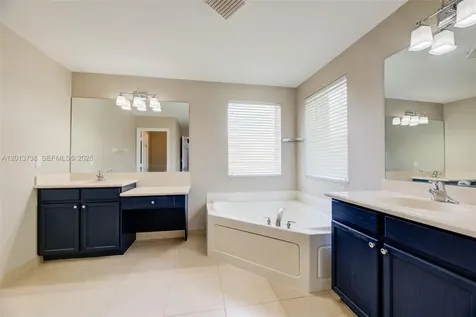 4207 W Whitewater Avenue Weston FL 33332