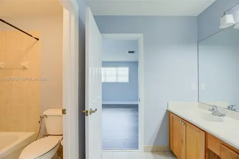 4207 W Whitewater Avenue Weston FL 33332