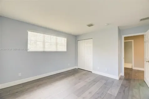 4207 W Whitewater Avenue Weston FL 33332