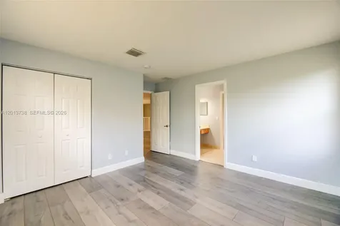 4207 W Whitewater Avenue Weston FL 33332