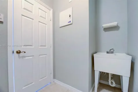 4207 W Whitewater Avenue Weston FL 33332