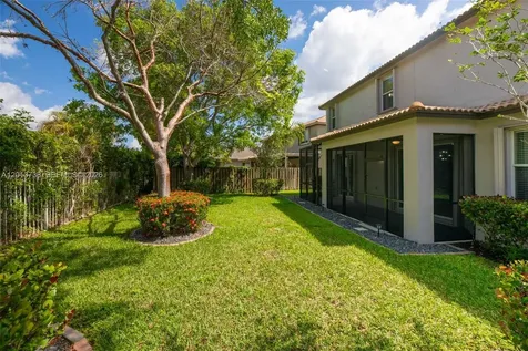 4207 W Whitewater Avenue Weston FL 33332
