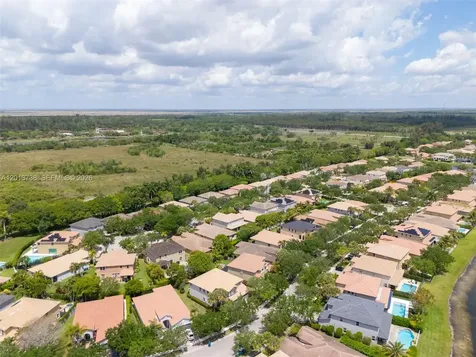 4207 W Whitewater Avenue Weston FL 33332
