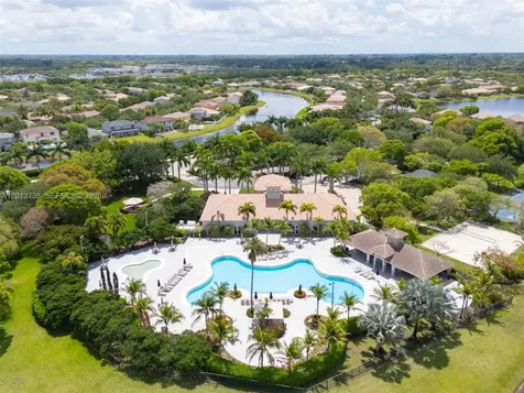 4207 W Whitewater Avenue Weston FL 33332