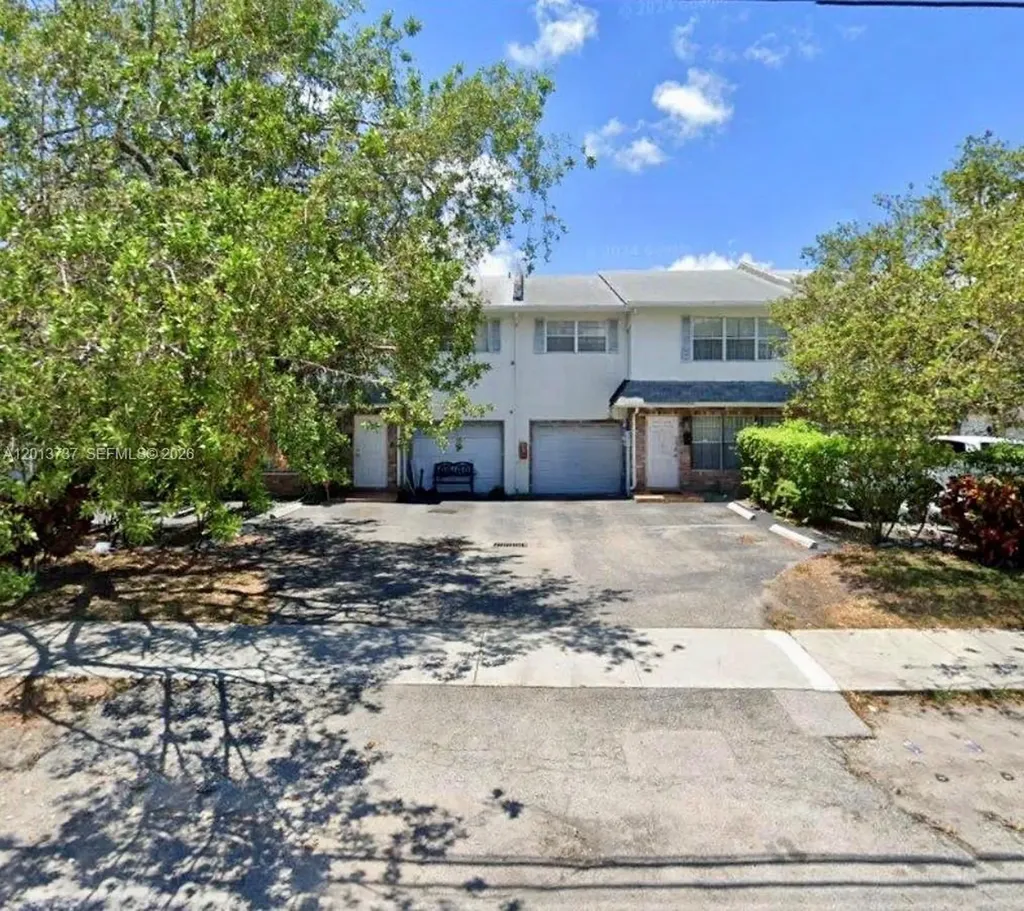 3965 NW 9th Avenue Deerfield Beach FL 33064