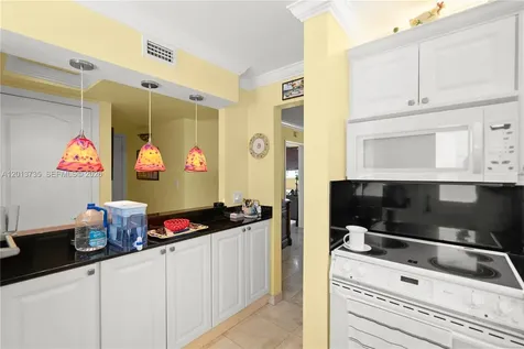 2851 Leonard Drive Aventura FL 33160