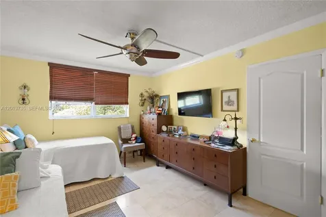2851 Leonard Drive Aventura FL 33160