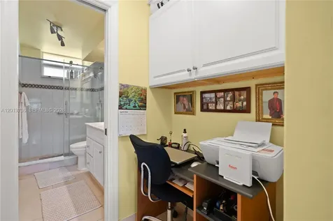 2851 Leonard Drive Aventura FL 33160
