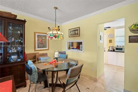2851 Leonard Drive Aventura FL 33160