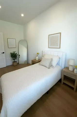 1535 West Avenue Miami Beach FL 33139