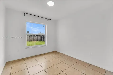 Miami Gardens FL 33056