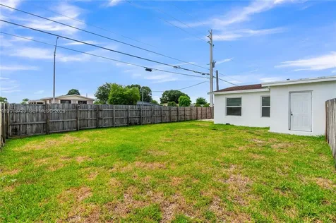 Miami Gardens FL 33056