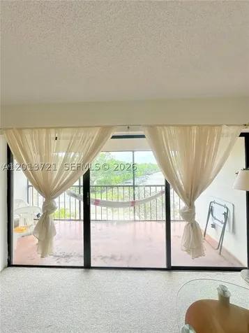 240 Lakeview Drive Weston FL 33326