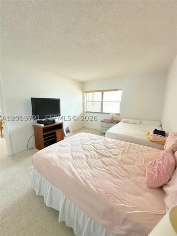 240 Lakeview Drive Weston FL 33326