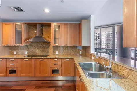 5959 Collins Avenue Miami Beach FL 33140