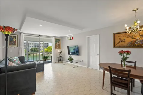 2851 Leonard Drive Aventura FL 33160