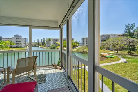 2851 Leonard Drive Aventura FL 33160