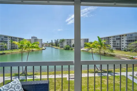 2851 Leonard Drive Aventura FL 33160