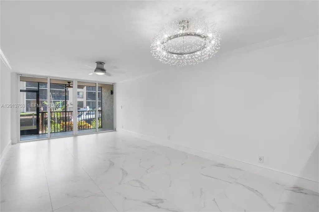 12 Royal Palm Way Boca Raton FL 33432