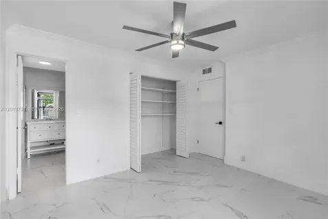 12 Royal Palm Way Boca Raton FL 33432