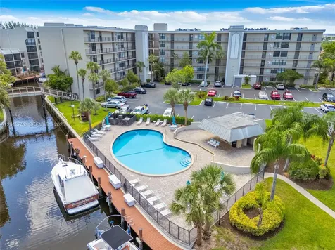12 Royal Palm Way Boca Raton FL 33432